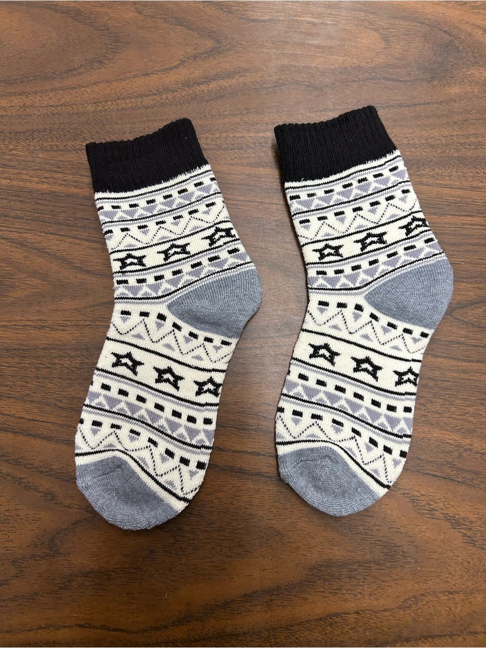 New Unisex Patterned Crew Socks - Black, White & Gray